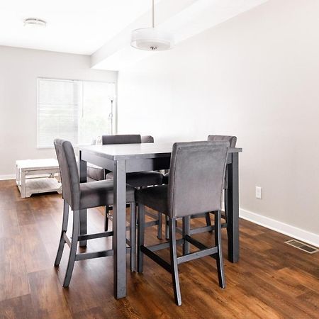 Luxury Downtown Townhome Unit 5 Cleveland Luaran gambar